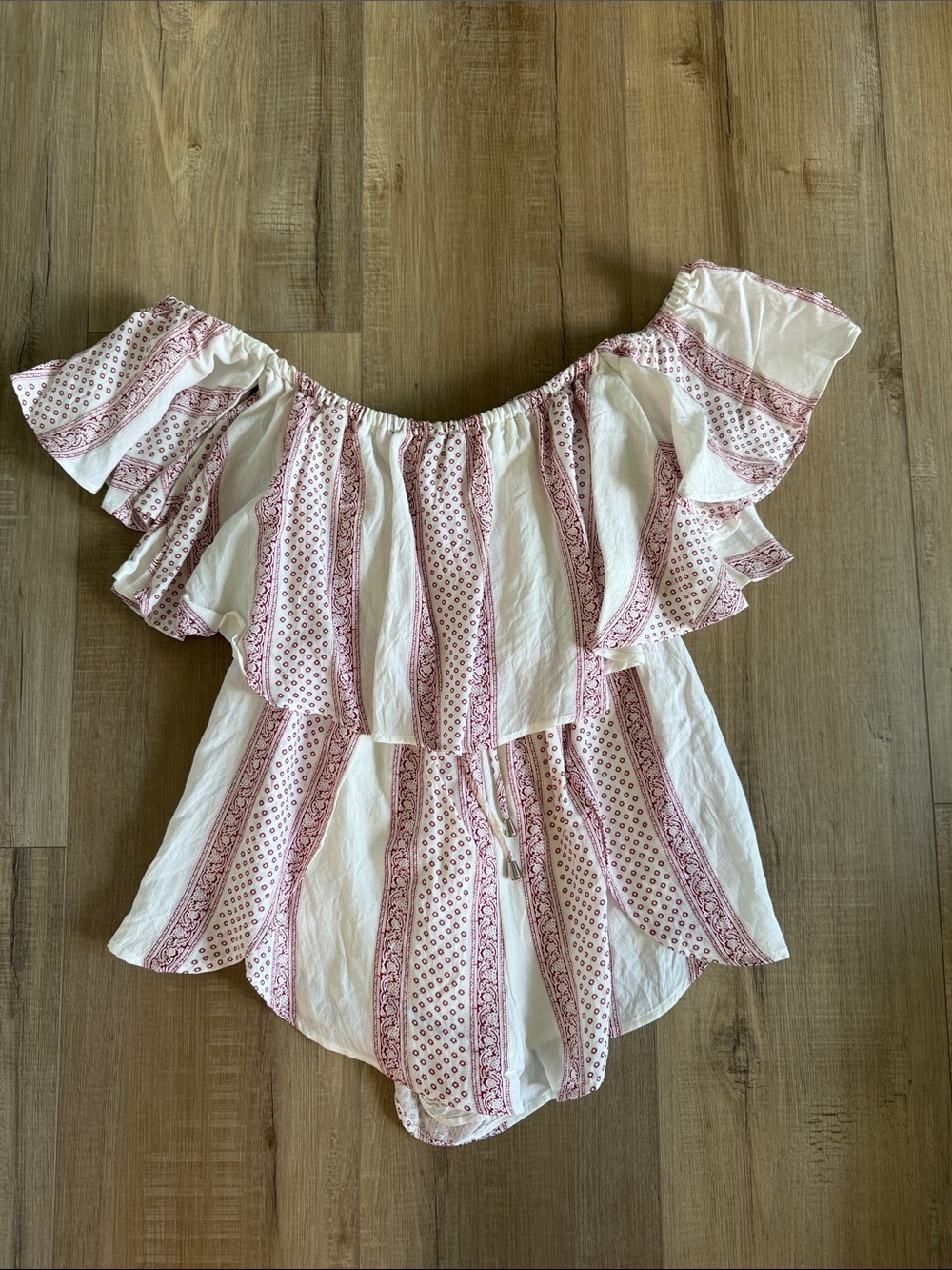 L'ATISTE Off-Shoulder Romper